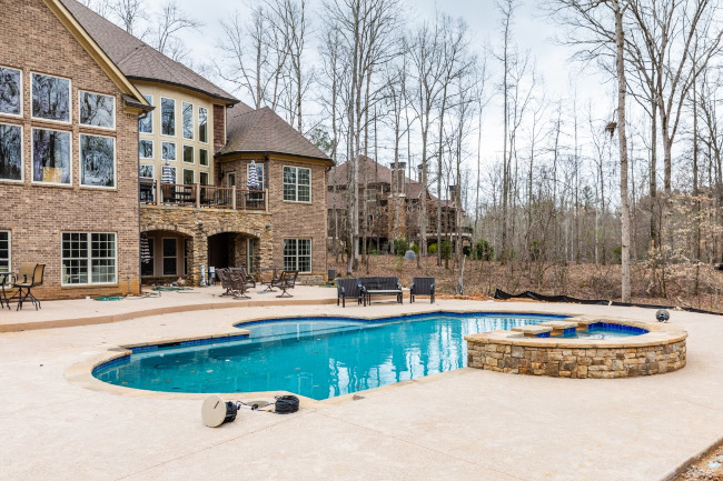 9 Steps to Building a Vinyl Pool: The Ultimate Guide